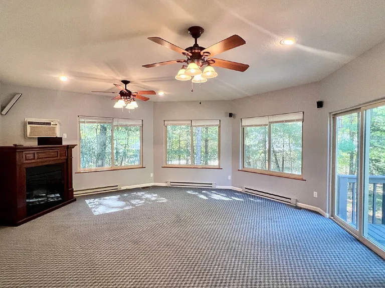 39 Leaf Cir — Photo 16