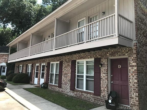 2nd image of 926 Blackrail Ct