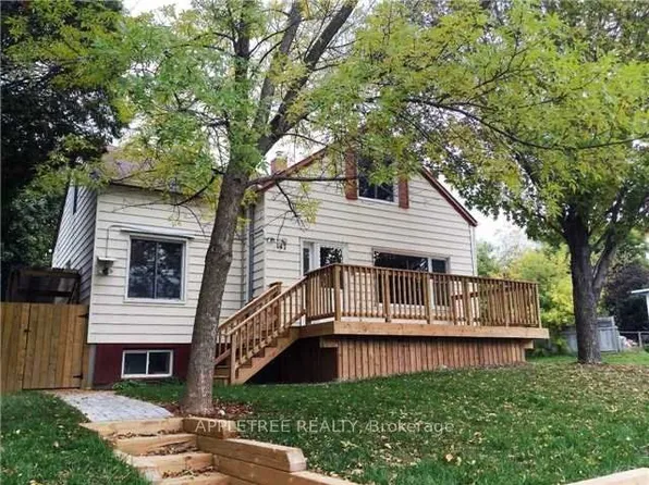 147 Berczy St, Barrie, ON L4M 3R5