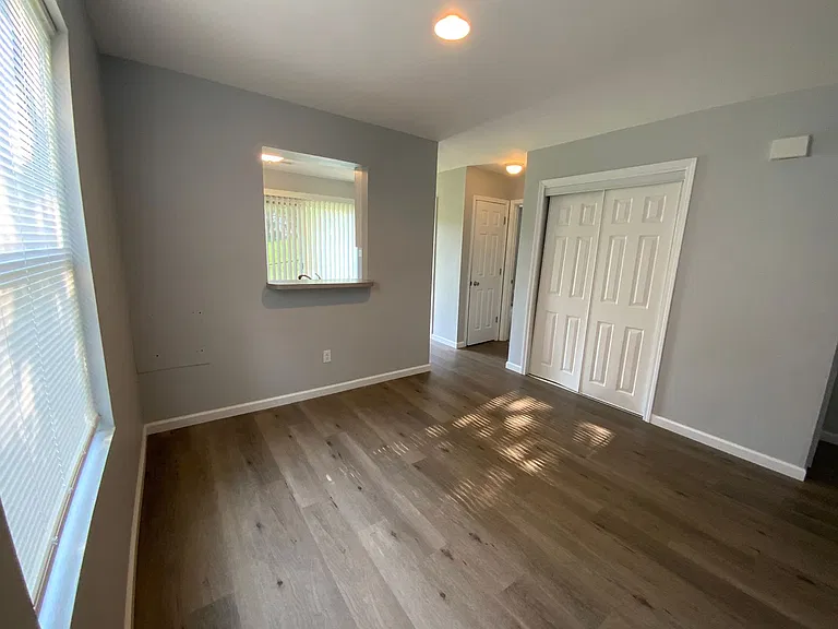 4621 - 4623 W Bainbridge Dr — Photo 28