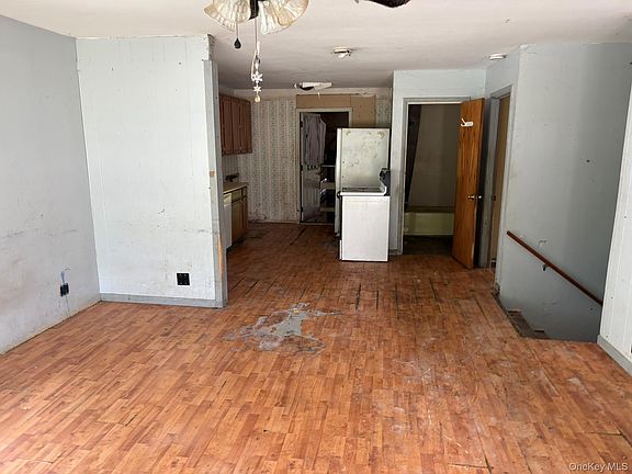 2nd image of 18 Clark Street