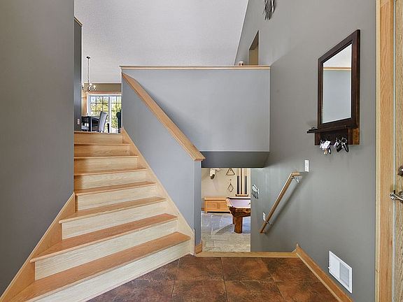 3rd image of 5973 189th St W