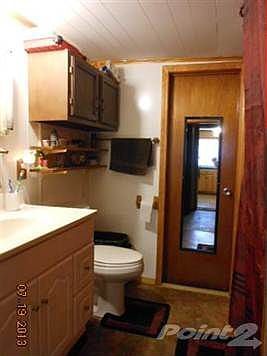 4th image of 604 N Viola St