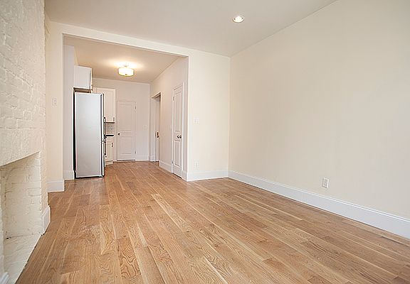 3rd image of 28 Avenue B APT 2B