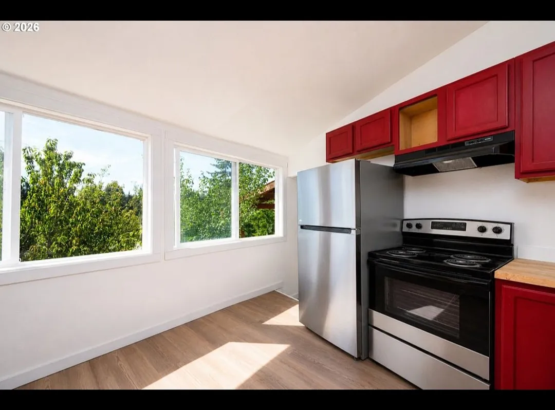 2 bed, 2.5 bath, 1058 sqft, $1,850 — Photo 4