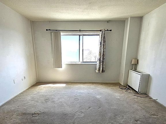 5th image of 100 West Ave APT 611