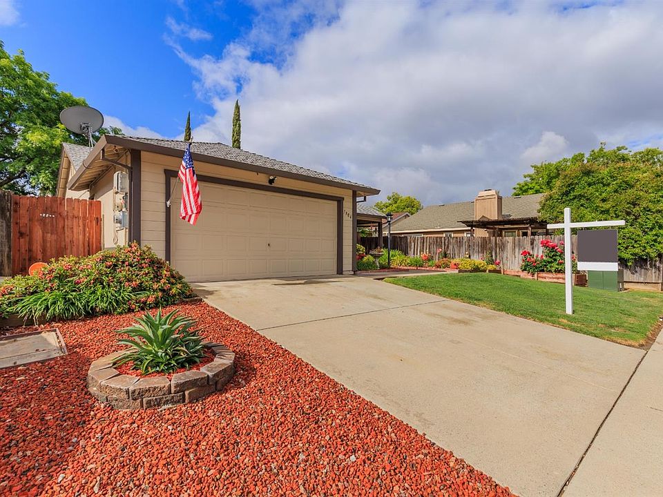 1st image of 7904 Ivy Hill Way