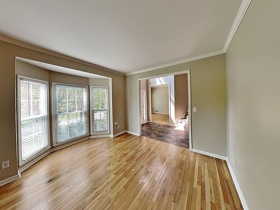 5th image of 744 Rockfount Ct