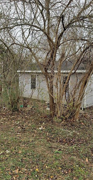 2nd image of 1138 S Dunn Ave