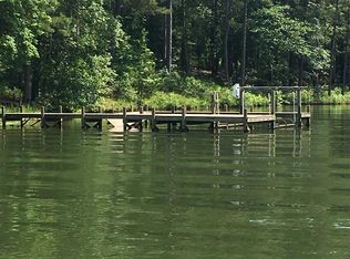 205 Commonwealth Dr, Ninety Six, SC 29666