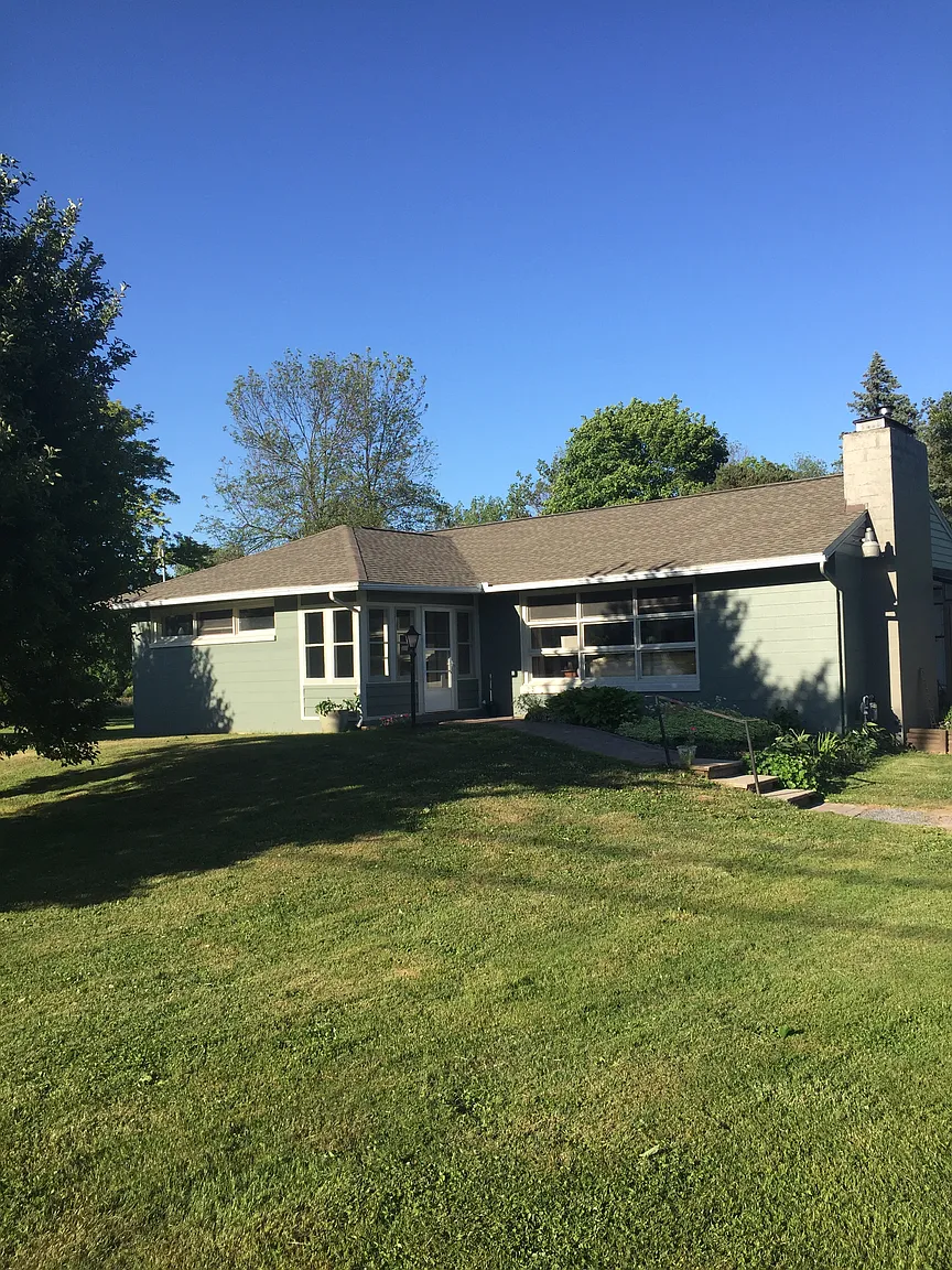 694 Trimmer Rd photo 1
