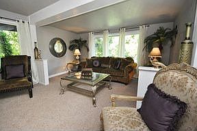 2nd image of 668 SE 6th Ave
