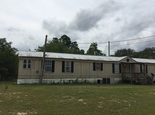 121 Daisy Ave, Douglas, GA 31533