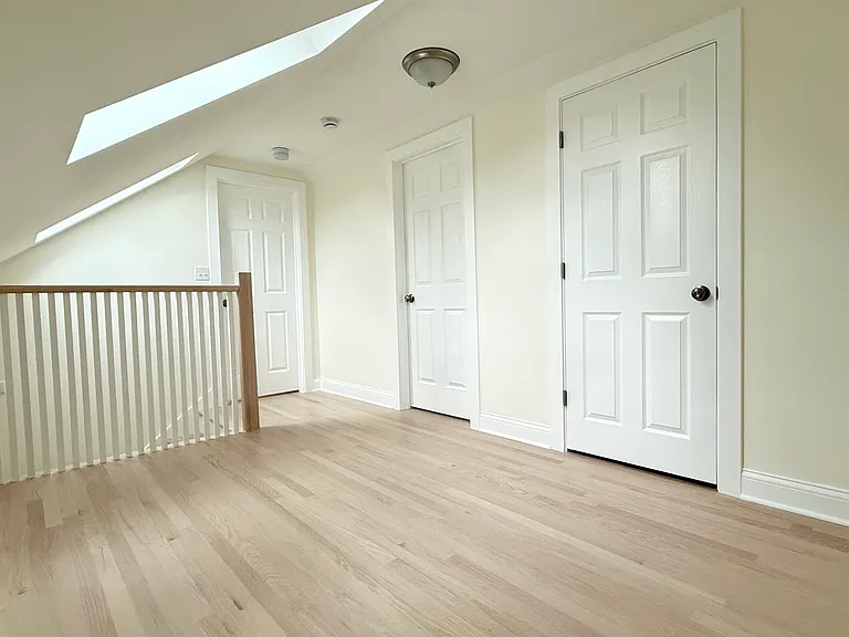 5821 W Gunnison St — Photo 33