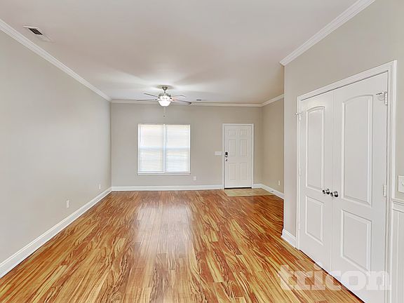 2nd image of 117 W Nims Ave