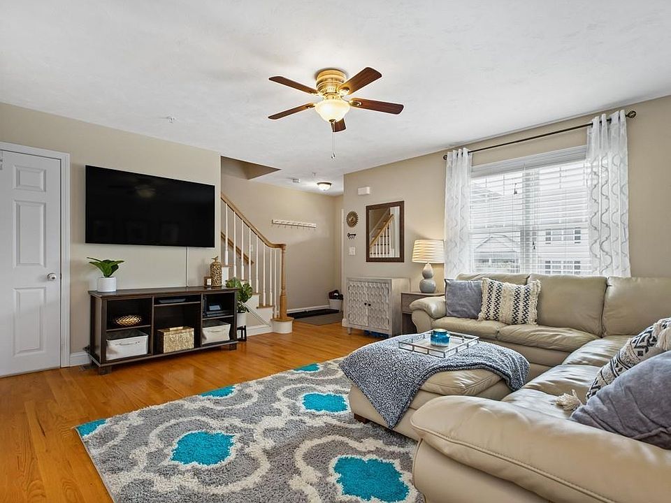 1st image of 600 Justin Dr Unit 3