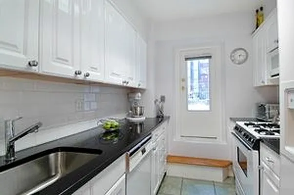 Sold by Douglas Elliman | media 4