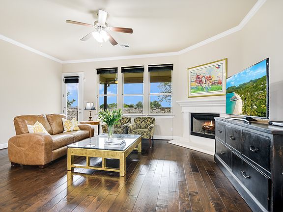 3rd image of 4216 Vista Verde Dr