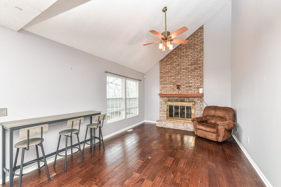 next background image