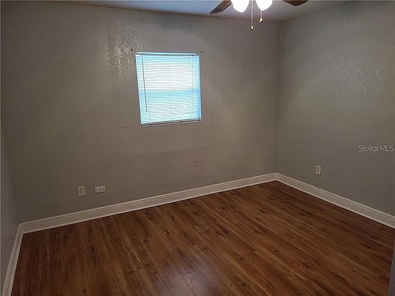 5th image of 107 E Gladys St