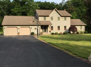 71 Long Rd, Jersey Shore, PA 17740