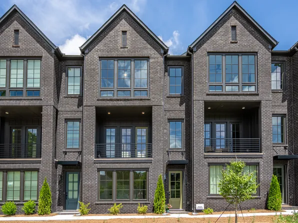 2620 Mackintosh Ct, Atlanta, GA 30319