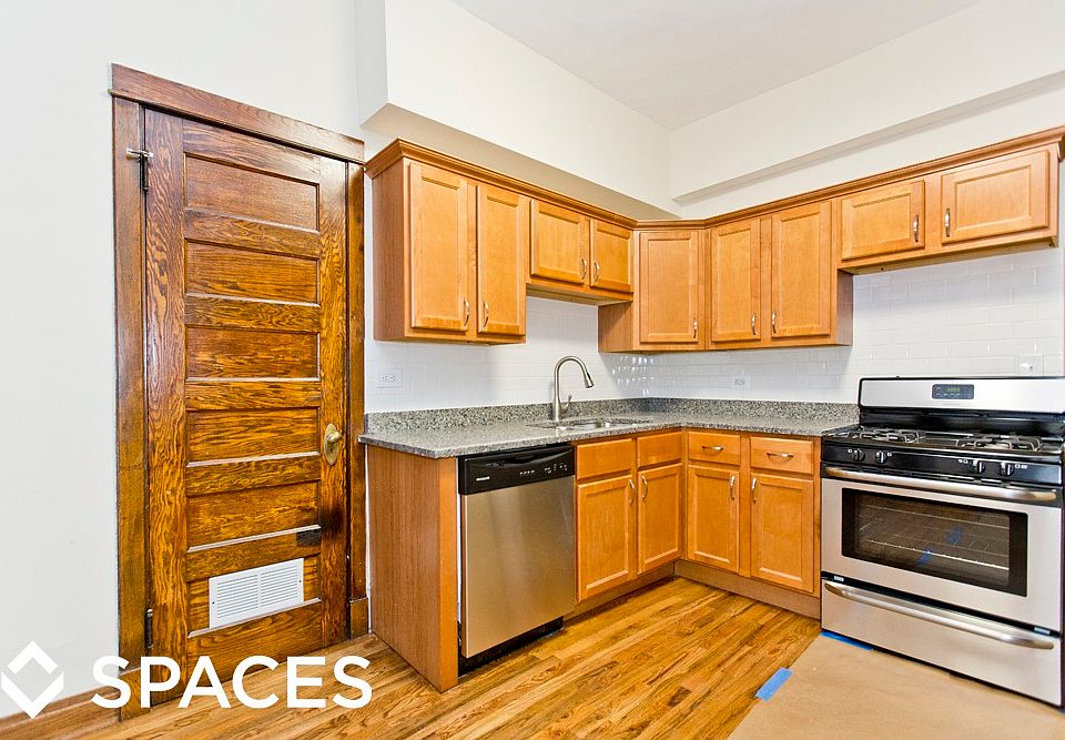 1st image of 3339 N Lincoln Avenue # 2 Fl 2nd