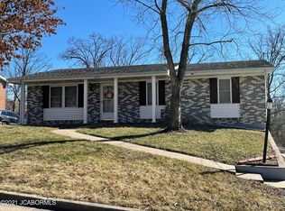 2411 Meadowlark Ln, Jefferson City, MO 65109
