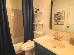 10204 Crested Iris Dr #1, Montgomery Village, MD 20886