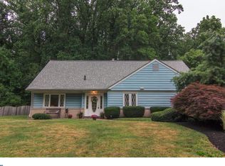 832 Pembroke Rd, Rydal, PA 19046