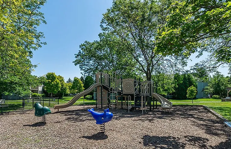 Pembrook Club Apartment Homes — Photo 19