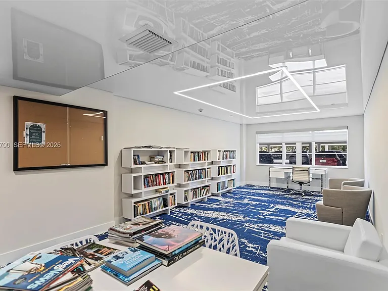 340 Sunset Dr #1211 — Photo 9