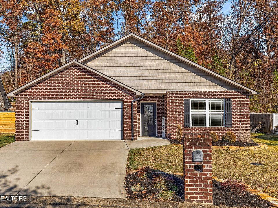 1st image of 144 Ann Cove Ln