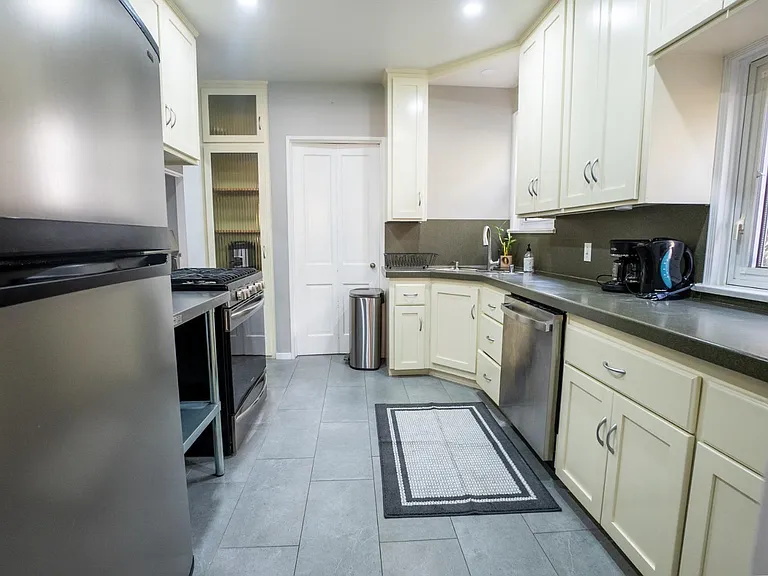 4177 Fair Ave — Photo 16