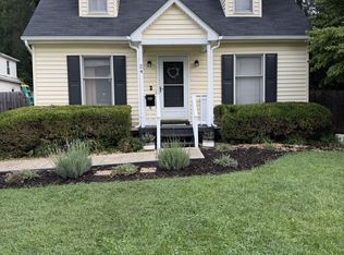 24 Byrd Ave, Berryville, VA 22611