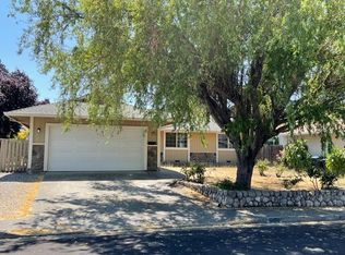 832 Lancewood Ct, Rohnert Park, CA 94928