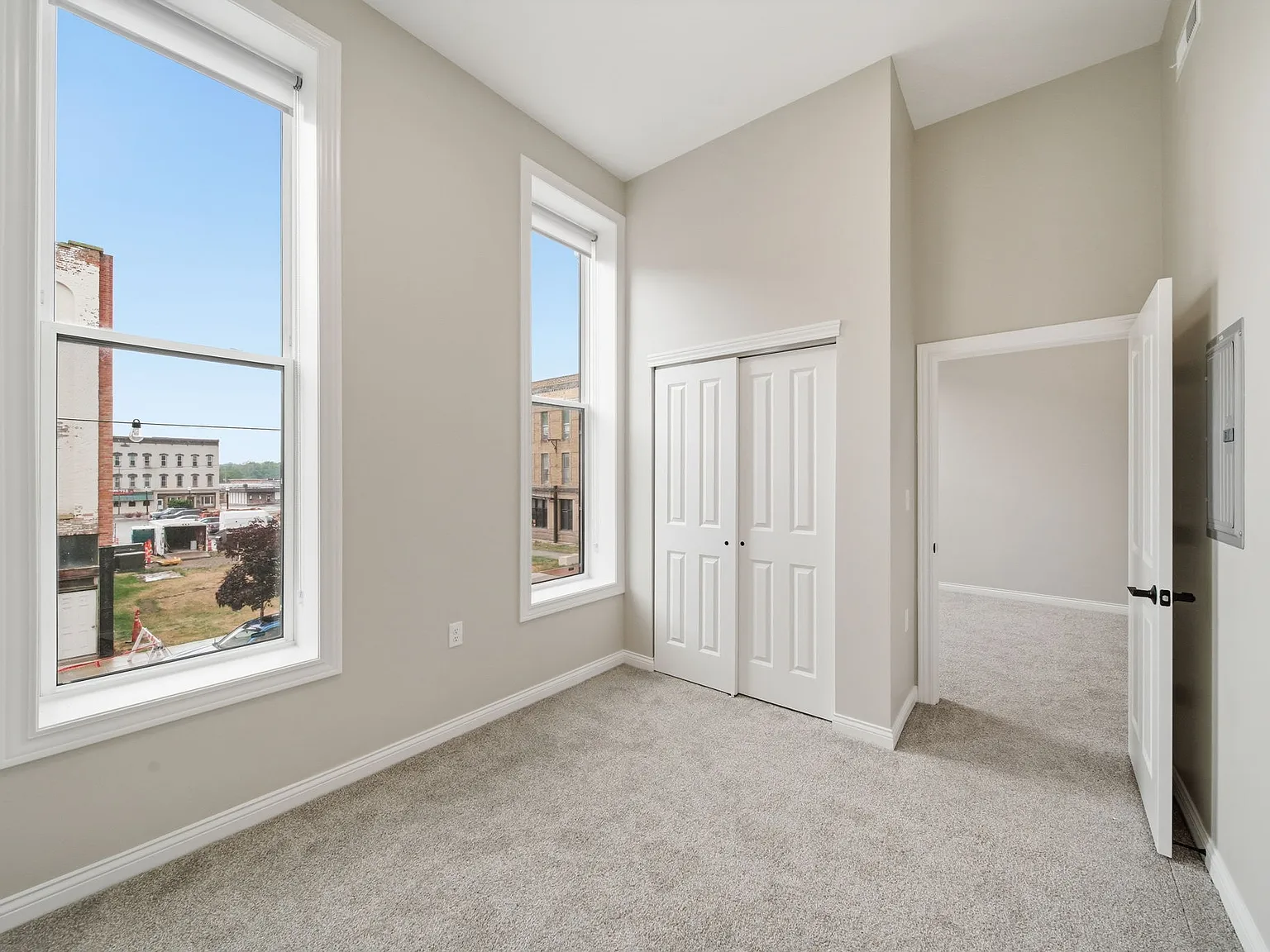 Park House - Residential - 303 — Photo 4