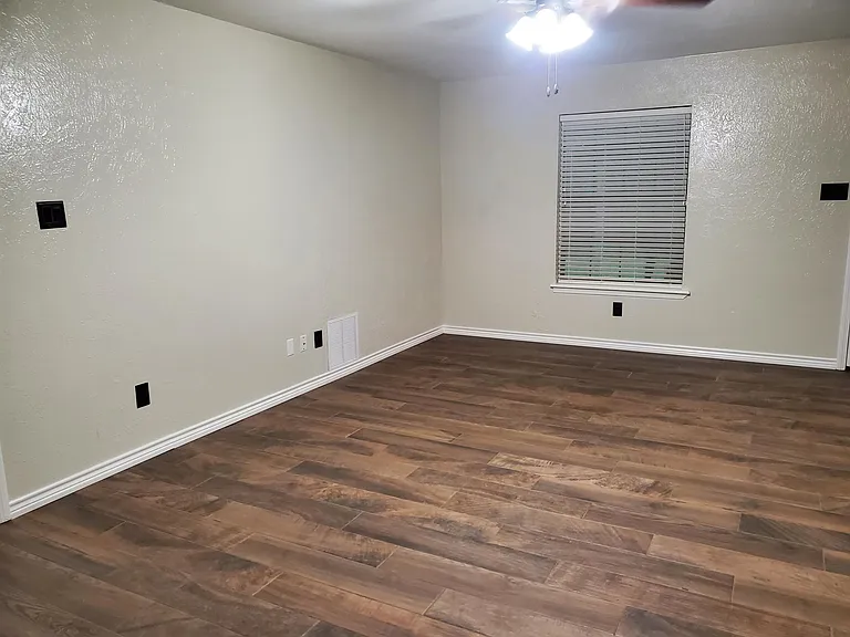 1307 America Dr — Photo 4