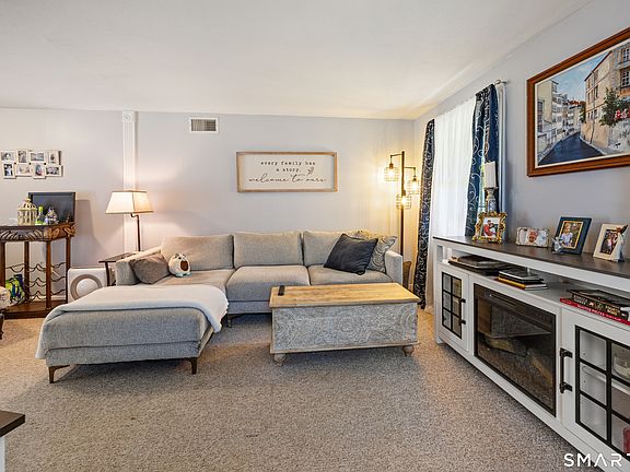 5th image of 23 Seymour Road #2A