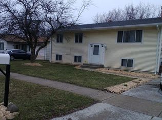 4322 Red Coat Rd, Rockford, IL 61109