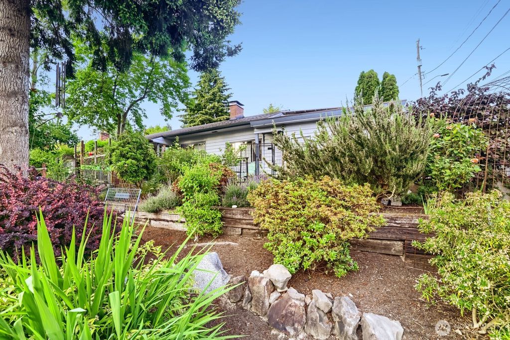Apartment in Seattle, King - View 4