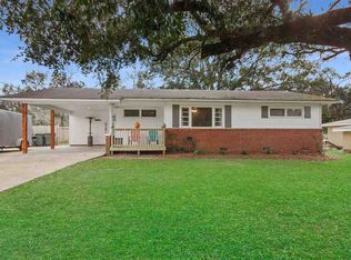 106 Dallas St, Crystal Springs, MS 39059