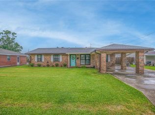 413 Oak St, Norco, LA 70079