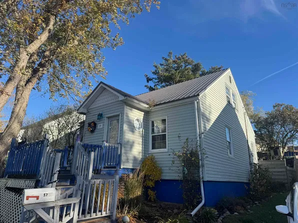 57 Highland Dr, New Glasgow, NS B2H 4C6