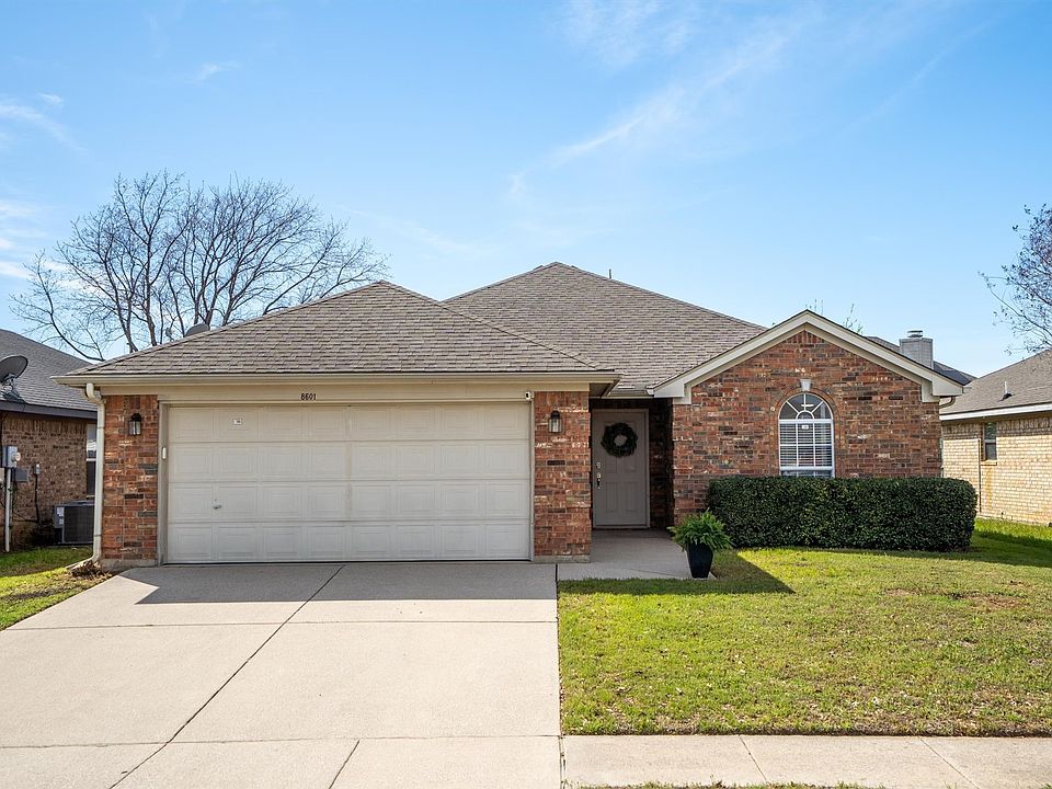 1st image of 8601 Stetson Dr