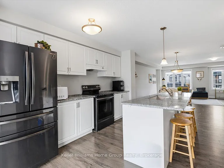 114 Ian Ormston Dr — Photo 2