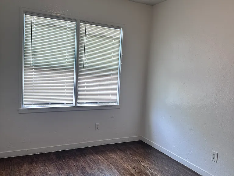 235 E Coolidge Ave #12 — Photo 16