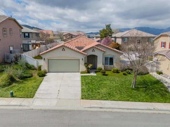 1417 Ponderosa Dr, Tehachapi, CA 93561