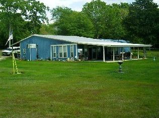 725 Lcr 902, Lake Limestone, TX 75846