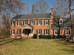 2940 Glendower Cir, Midlothian, VA 23113